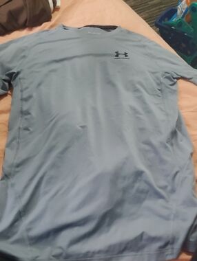 Under Armour Light Grey Boys XL (YXL) Short-Sleeve Performance Tee